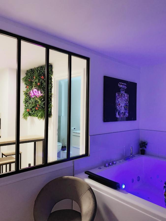 L'AppartE Black Superbe Appartement Pop ! Besançon Exterior foto